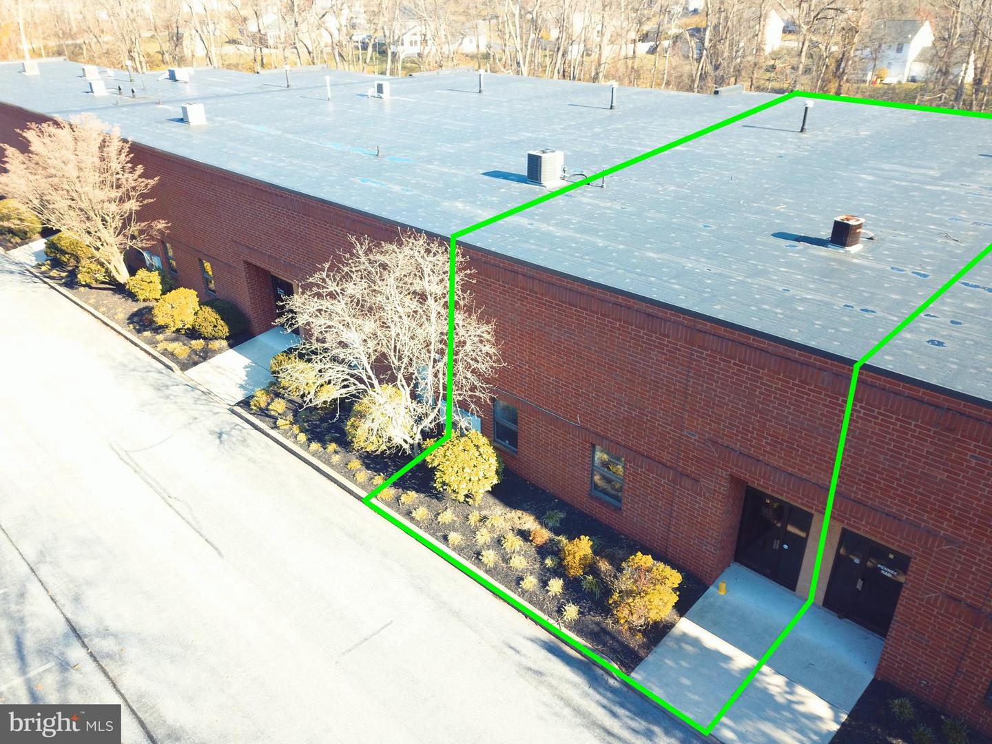 640 Snyder Ave #f Property Photo 2