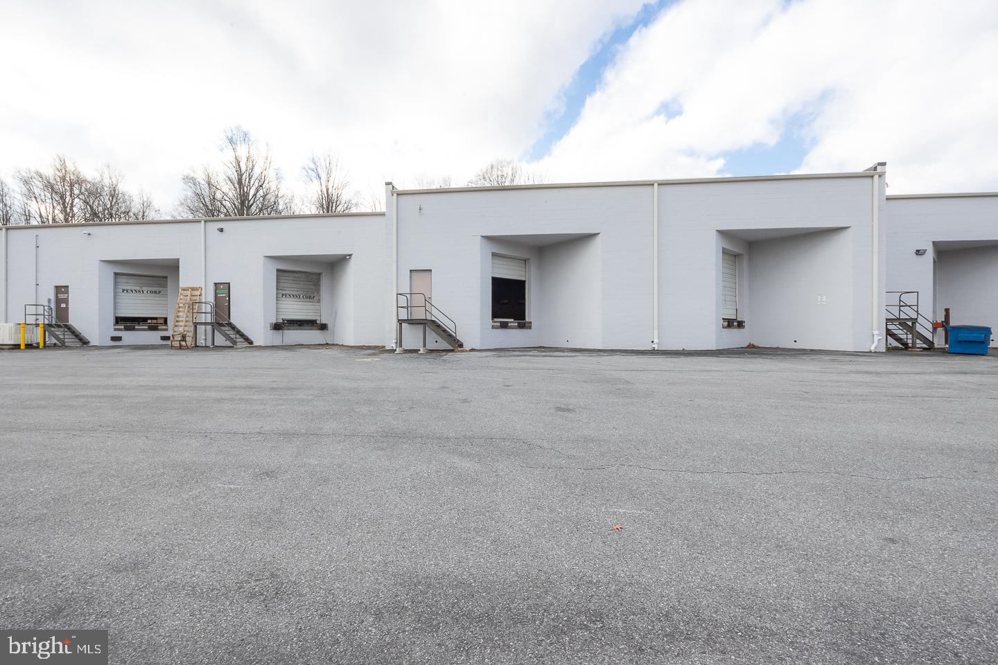 640 Snyder Ave #f Property Photo 26