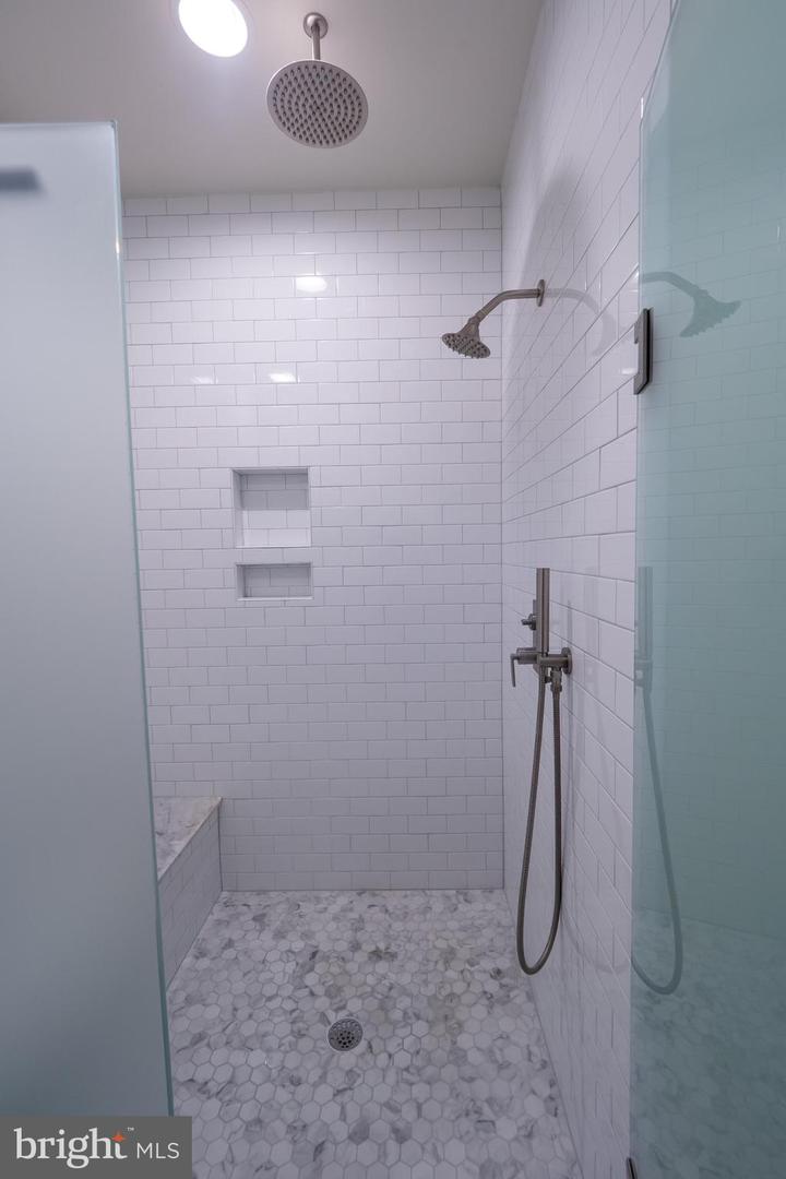 3 Radnor Ln Property Photo 32
