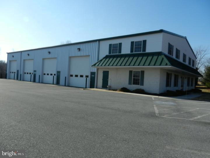 540 N Manor Rd Property Photo