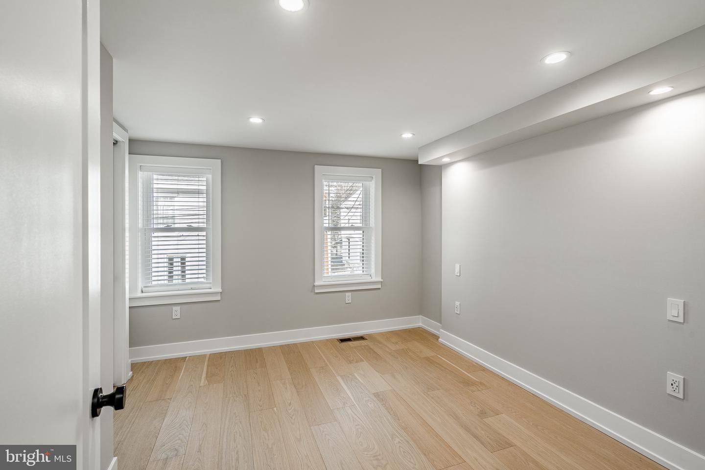 208 W Lafayette St Property Photo 27