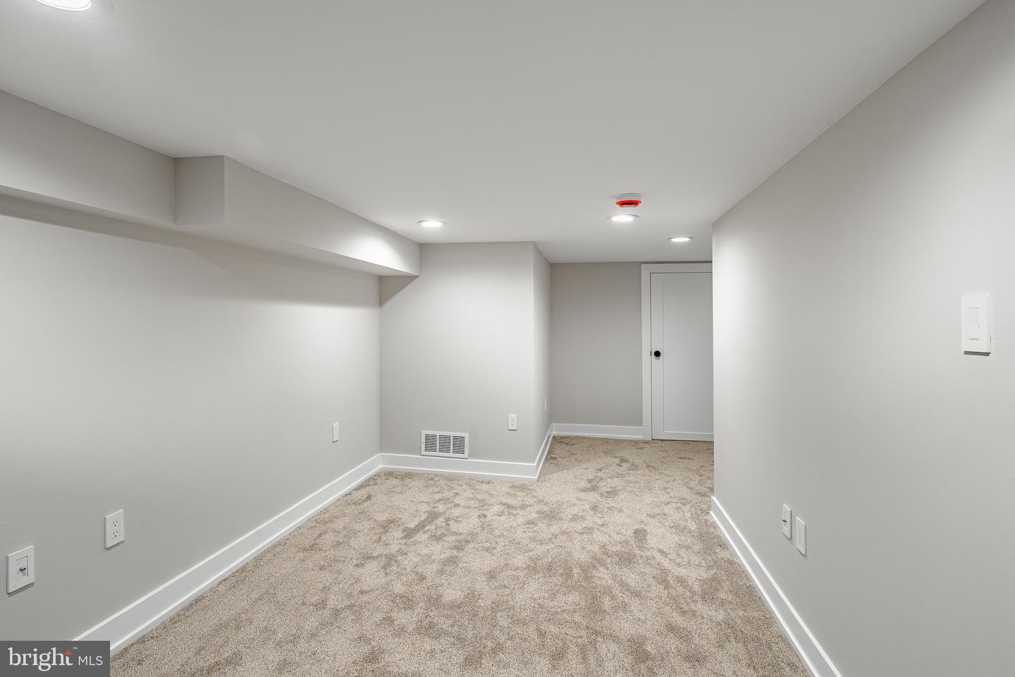 208 W Lafayette St Property Photo 33