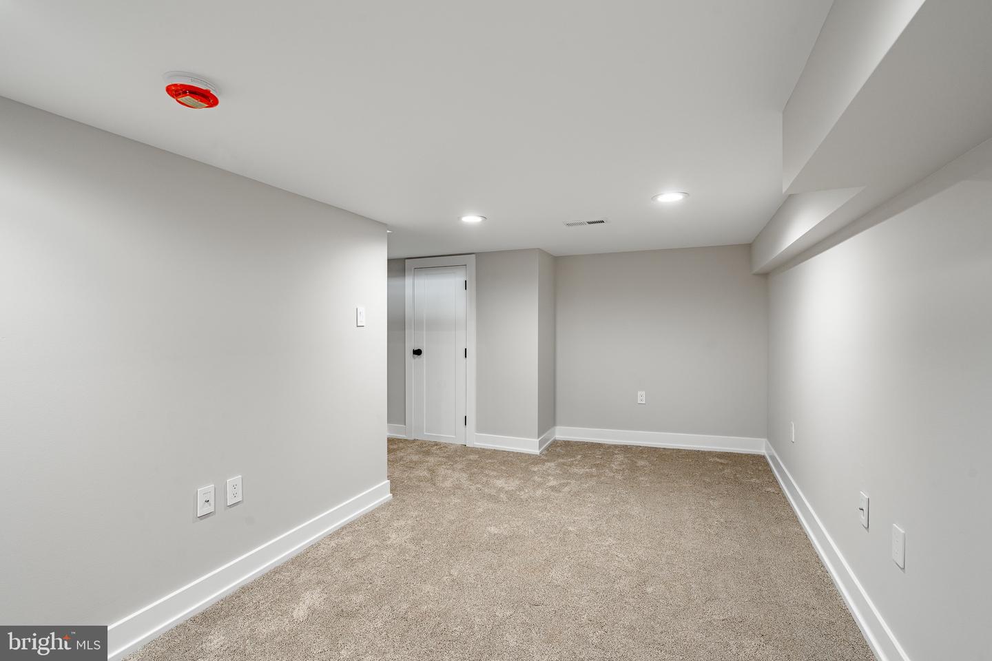 208 W Lafayette St Property Photo 34