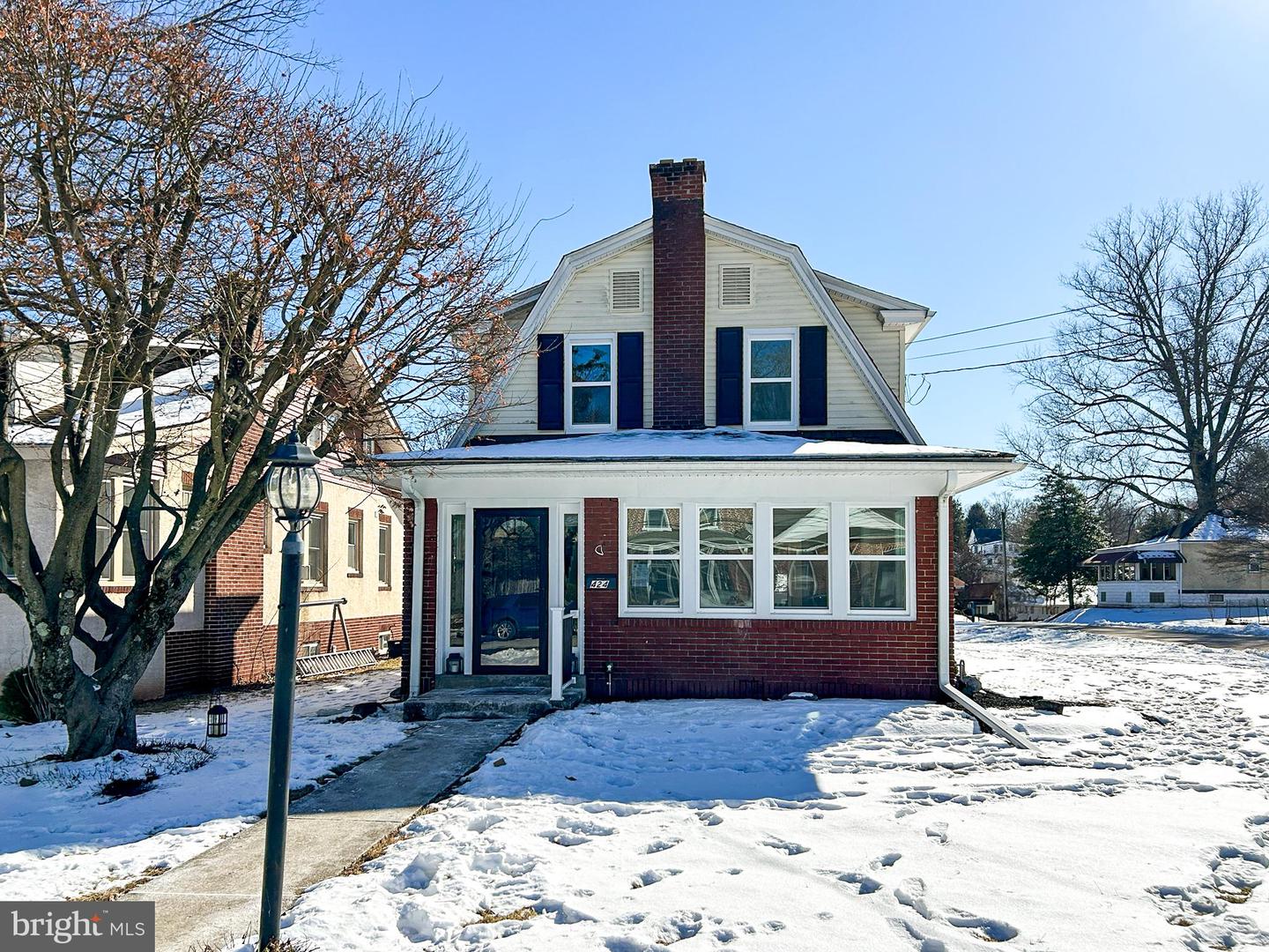 424 Arch St Property Photo