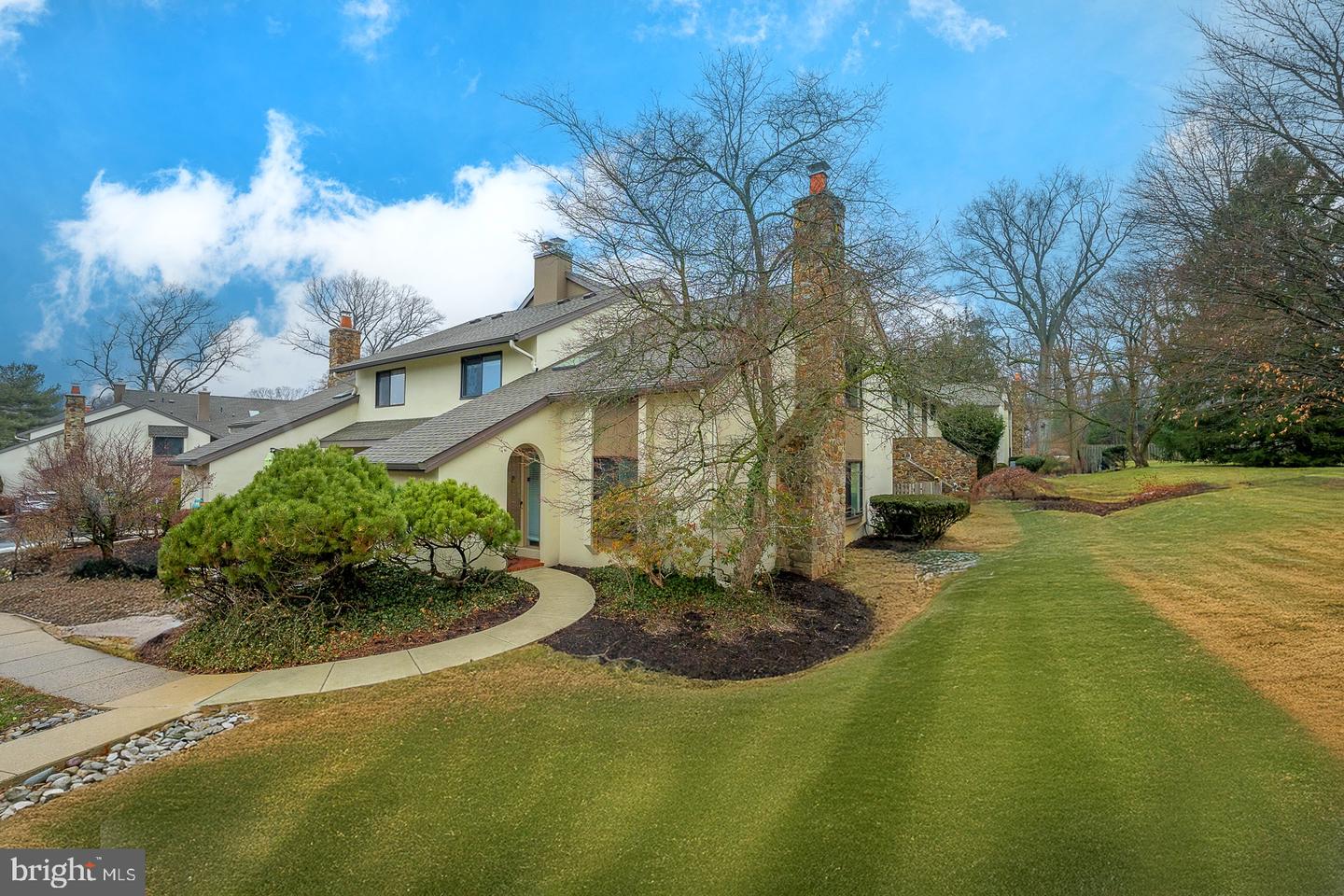 36 Oak Knoll Dr Property Photo