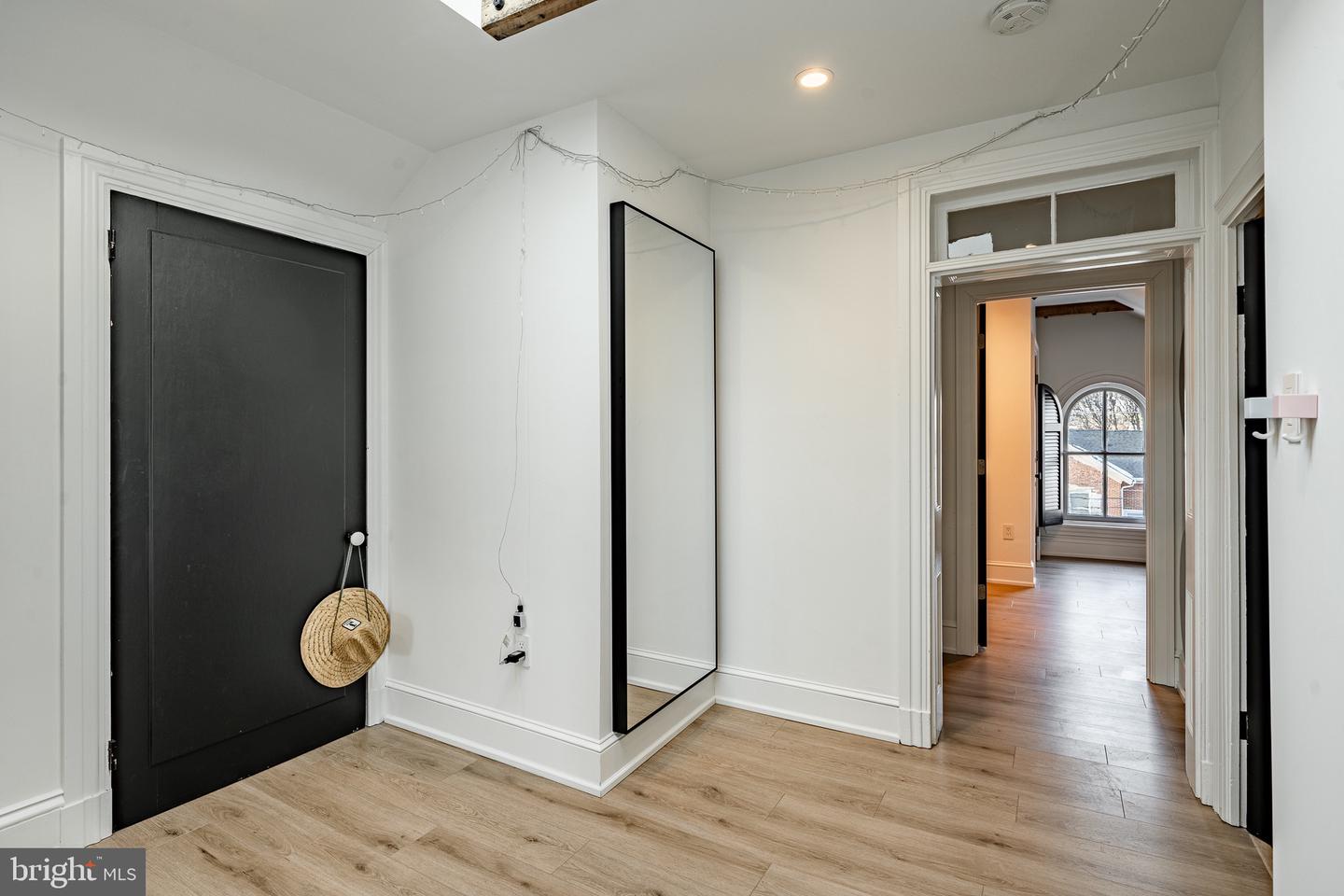305 S Walnut St #6 Property Photo 7