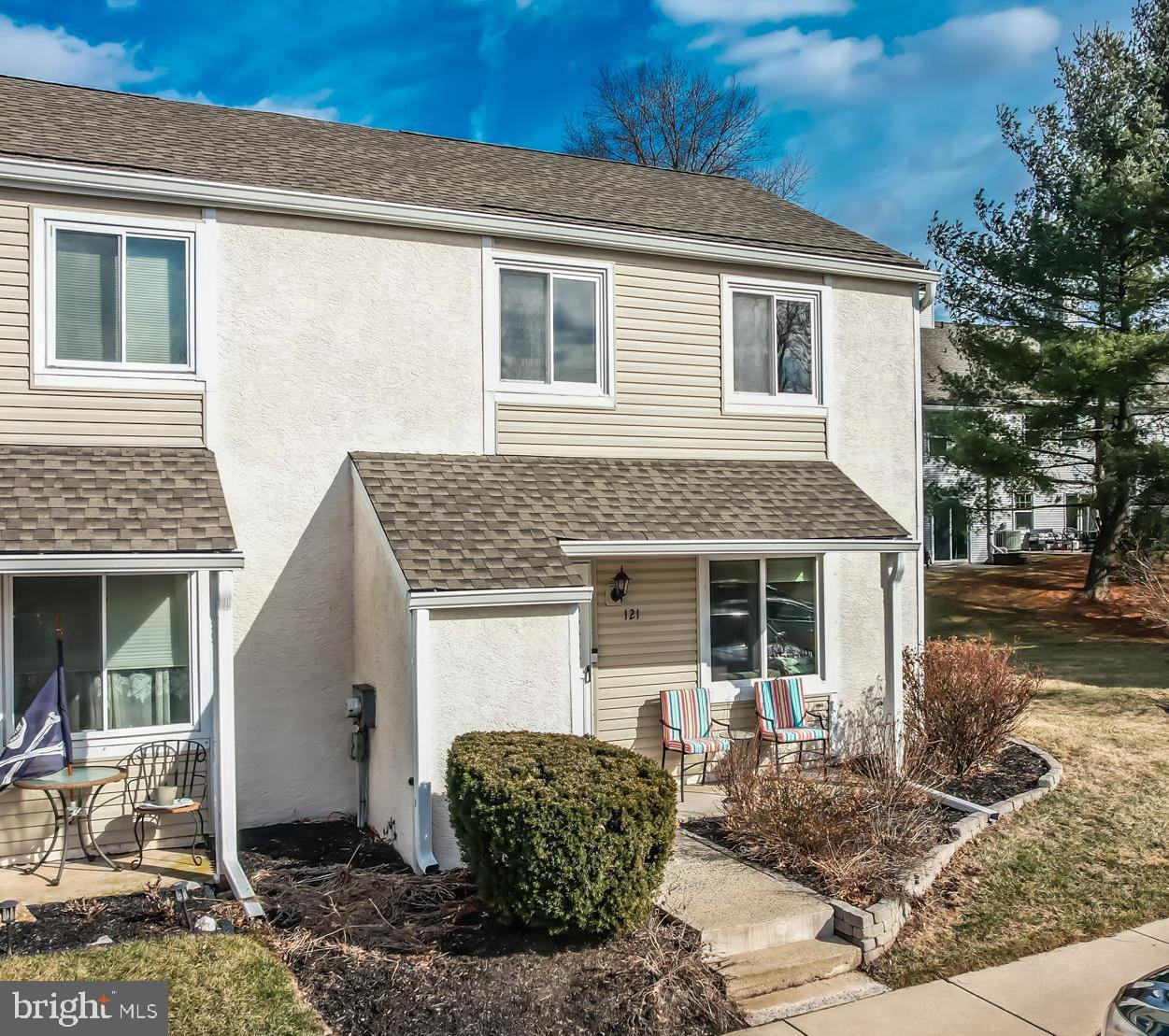 121 Roskeen Ct #116 Property Photo