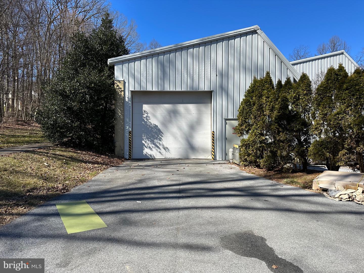 2 Brewery Ln Property Photo 3