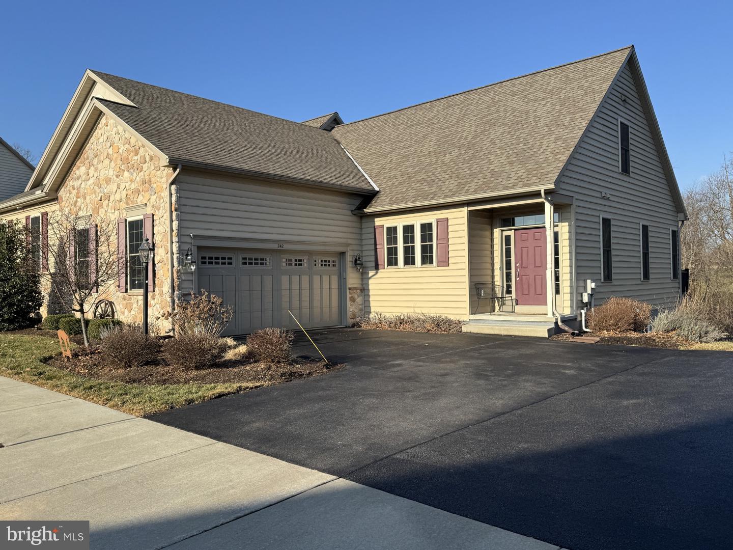 242 Honeycroft Blvd Property Photo