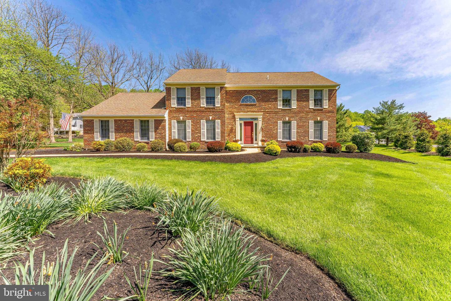 360 LONG RIDGE LN