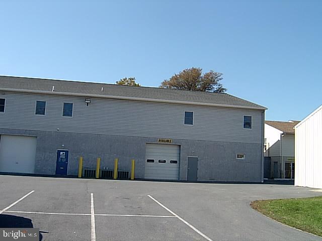1486 S Hanover St Property Photo 4