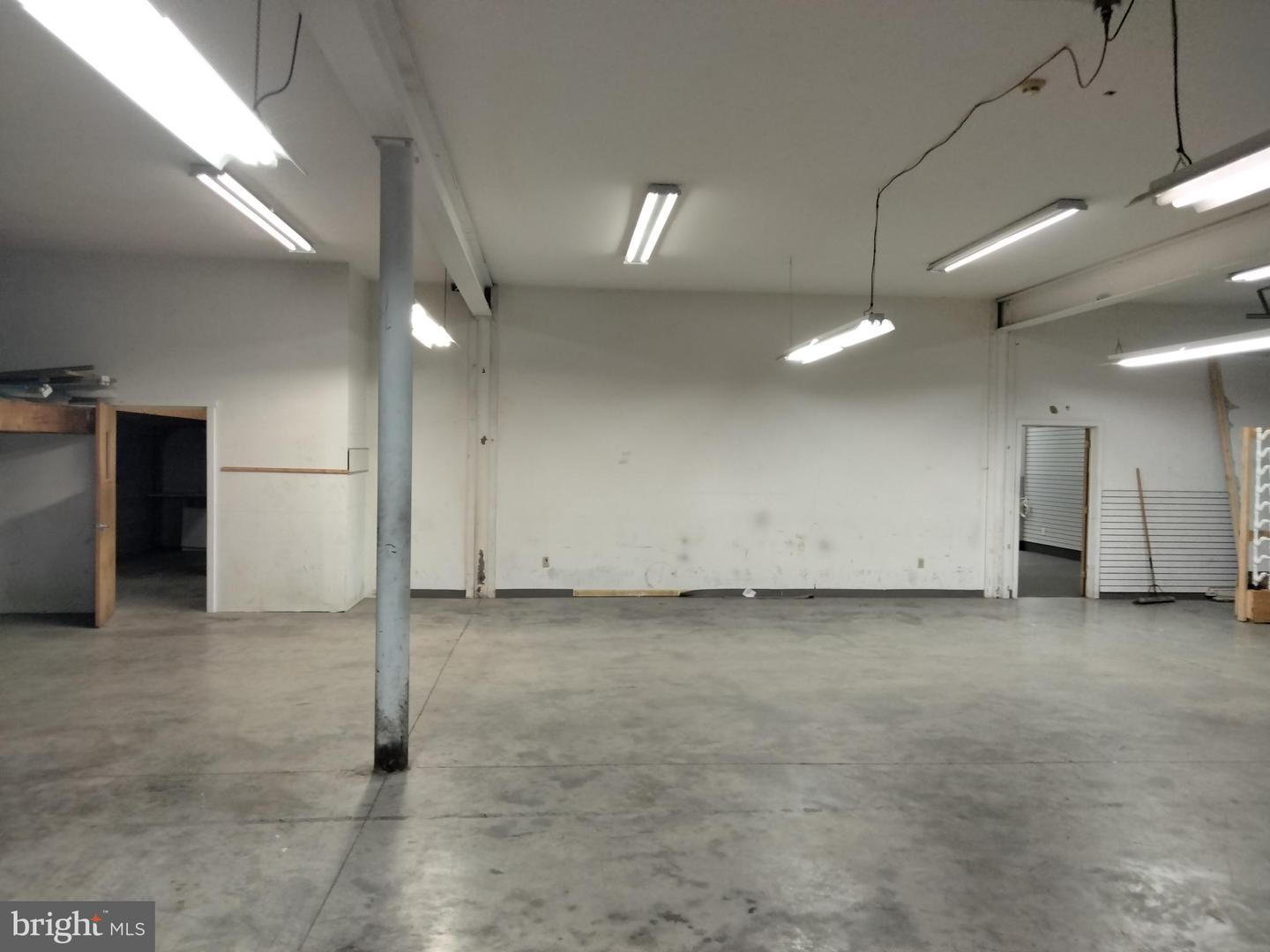 1486 S Hanover St Property Photo 21
