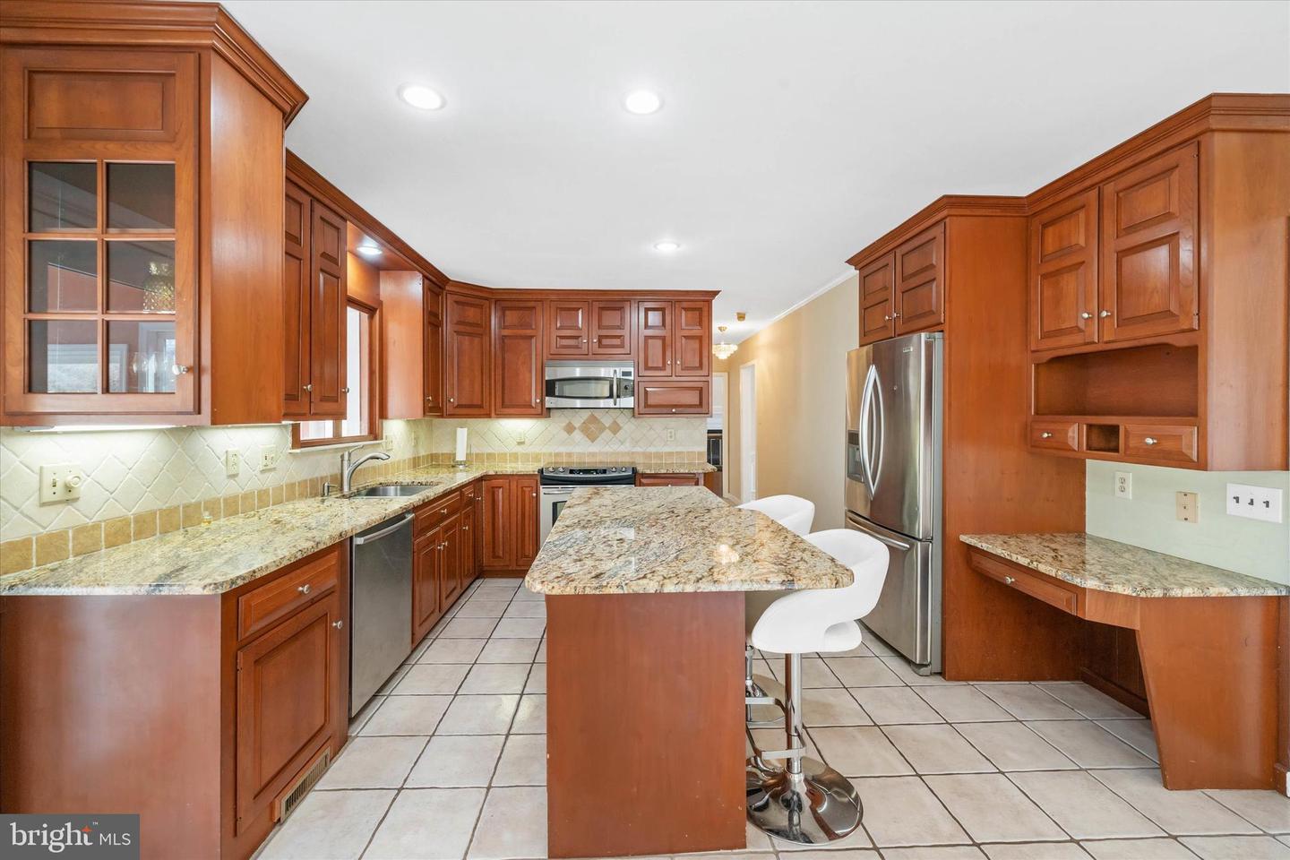 2 Fern Hill Rd Property Photo 13