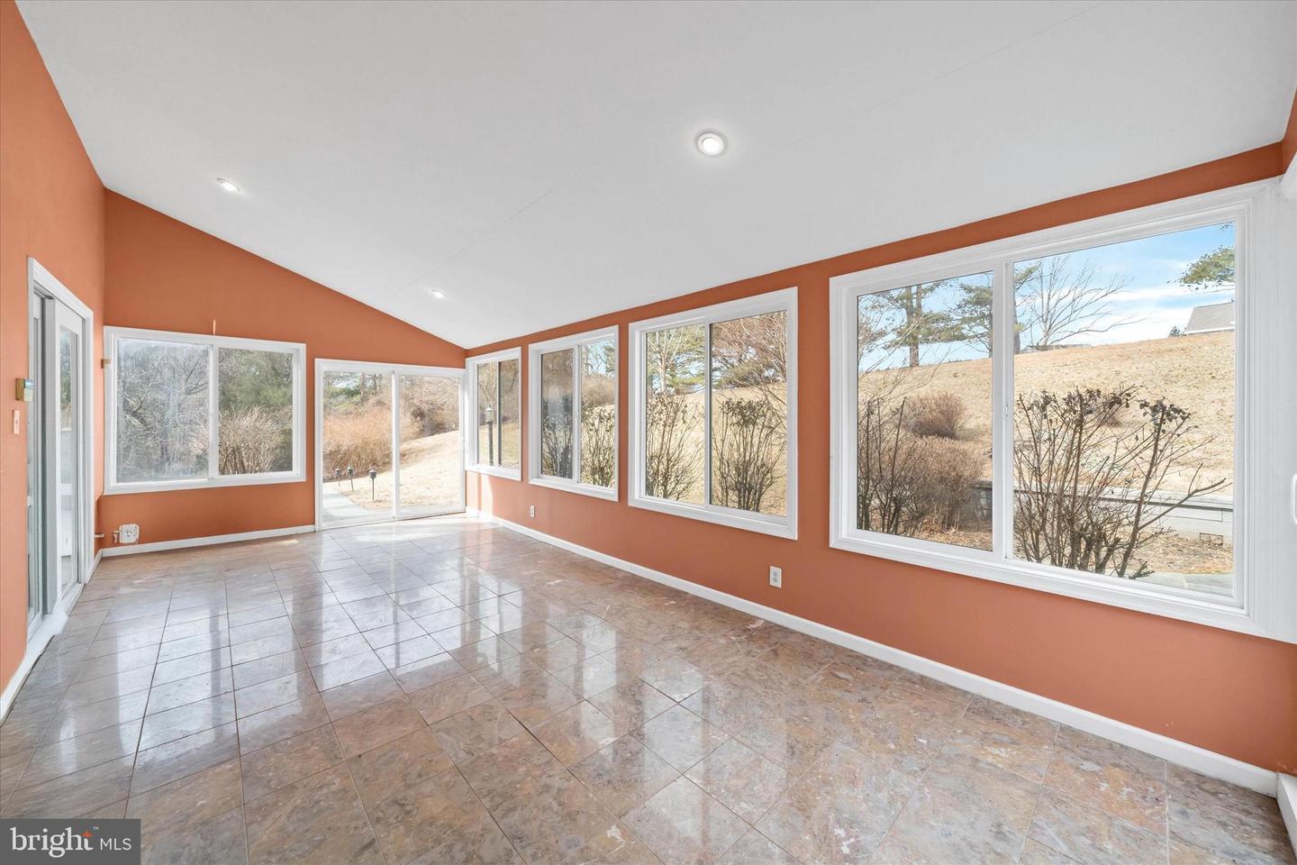 2 Fern Hill Rd Property Photo 21