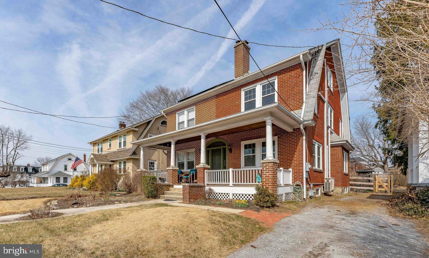 321 W Lancaster Ave Property Photo