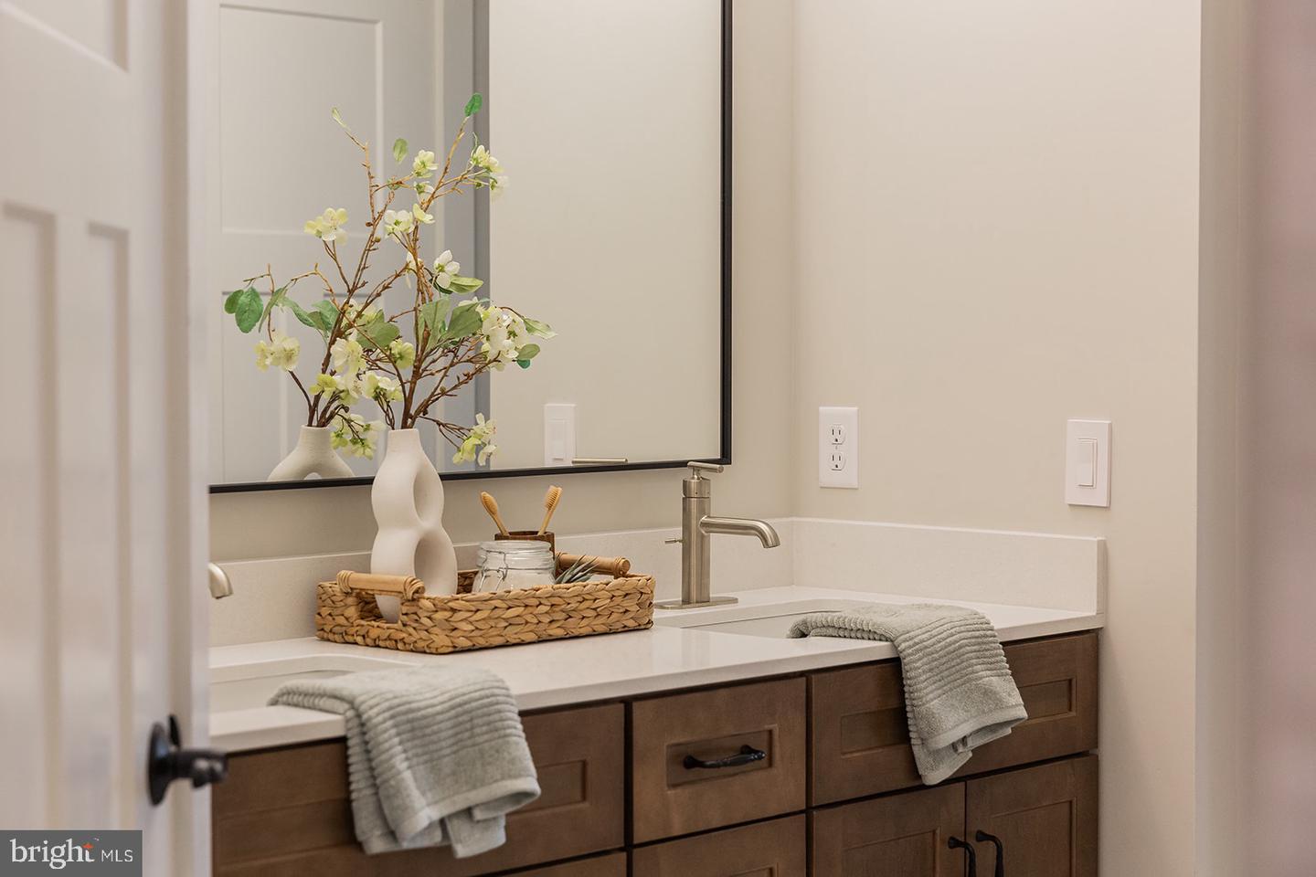 618 Greenbriar Path Property Photo 25