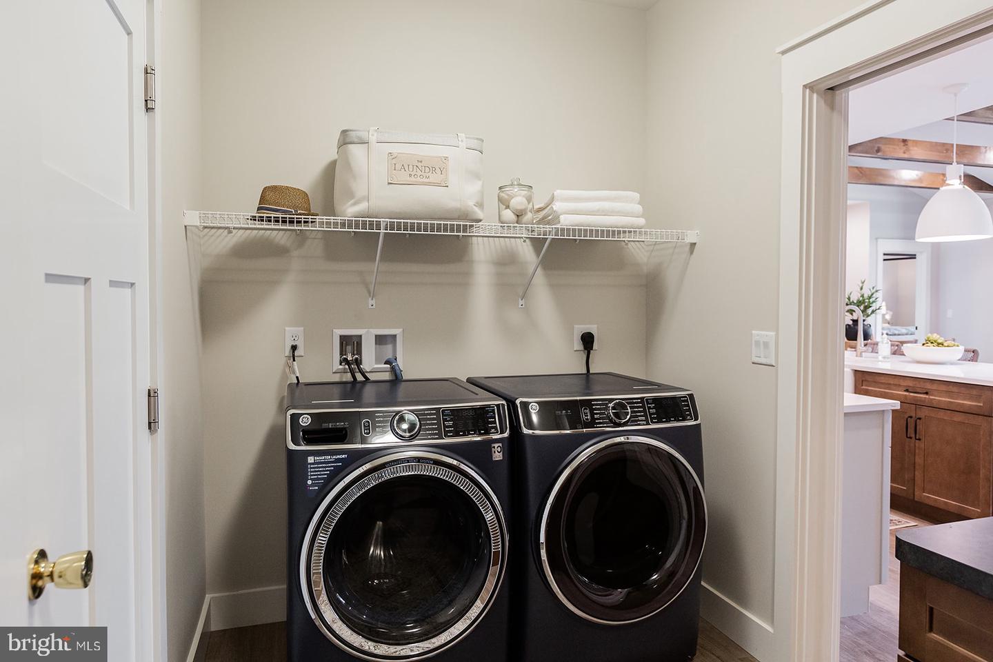 618 Greenbriar Path Property Photo 31