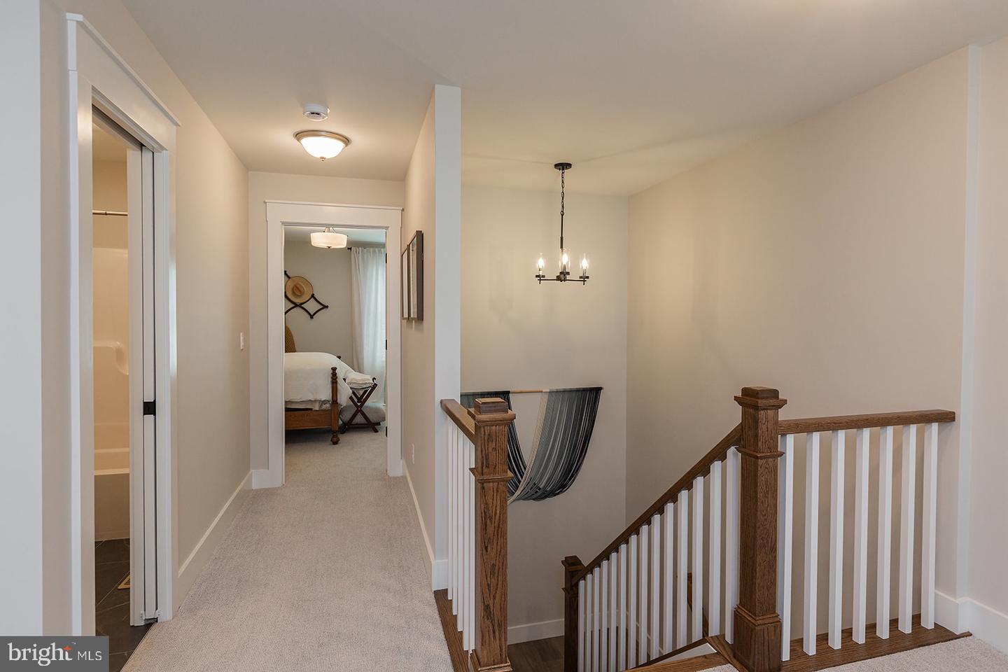 618 Greenbriar Path Property Photo 34
