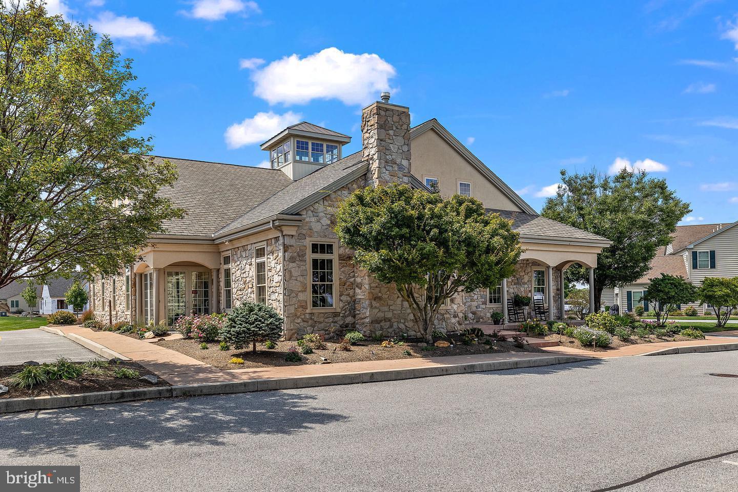 618 Greenbriar Path Property Photo 42