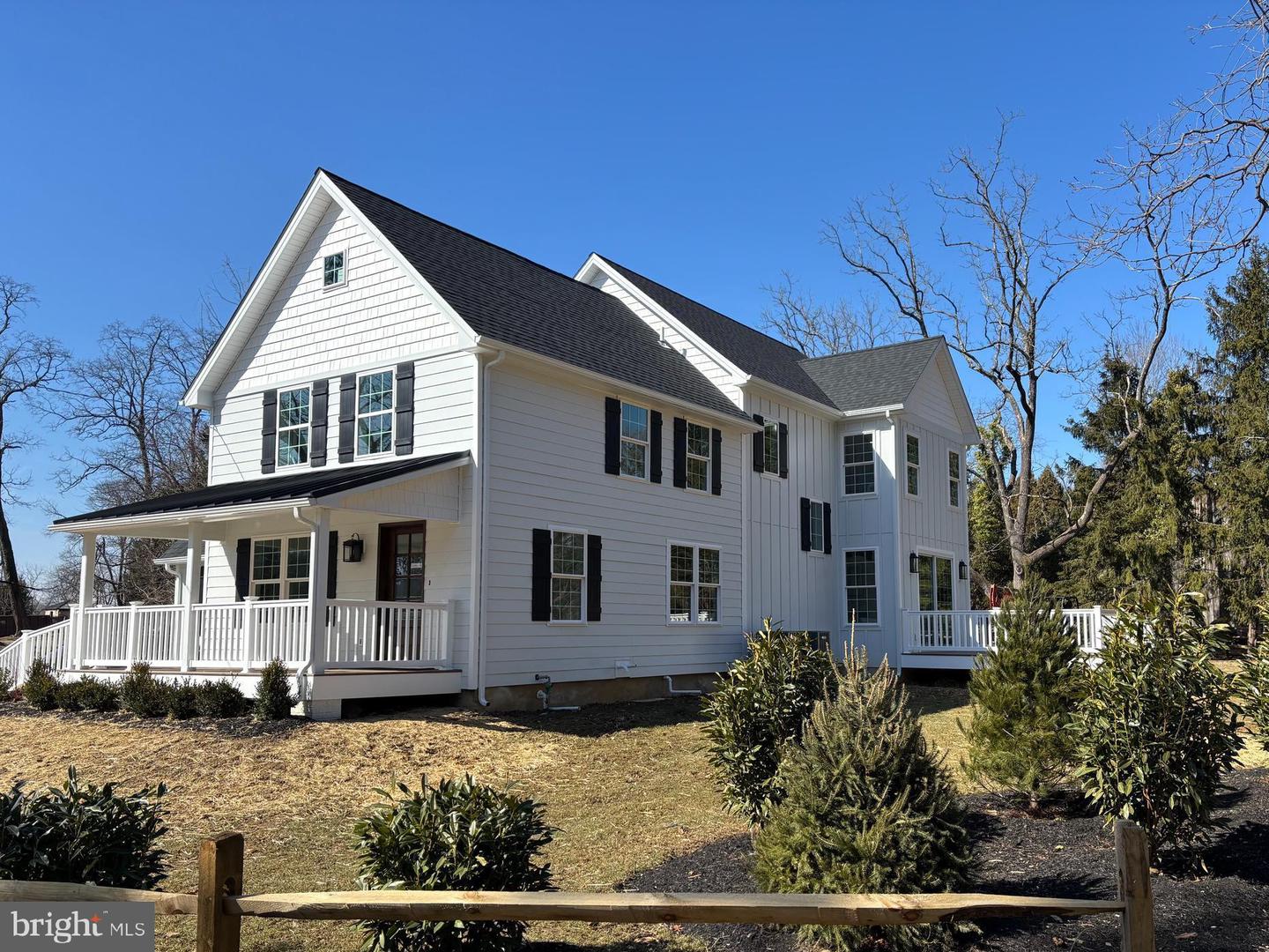670 Leopard Rd Property Photo