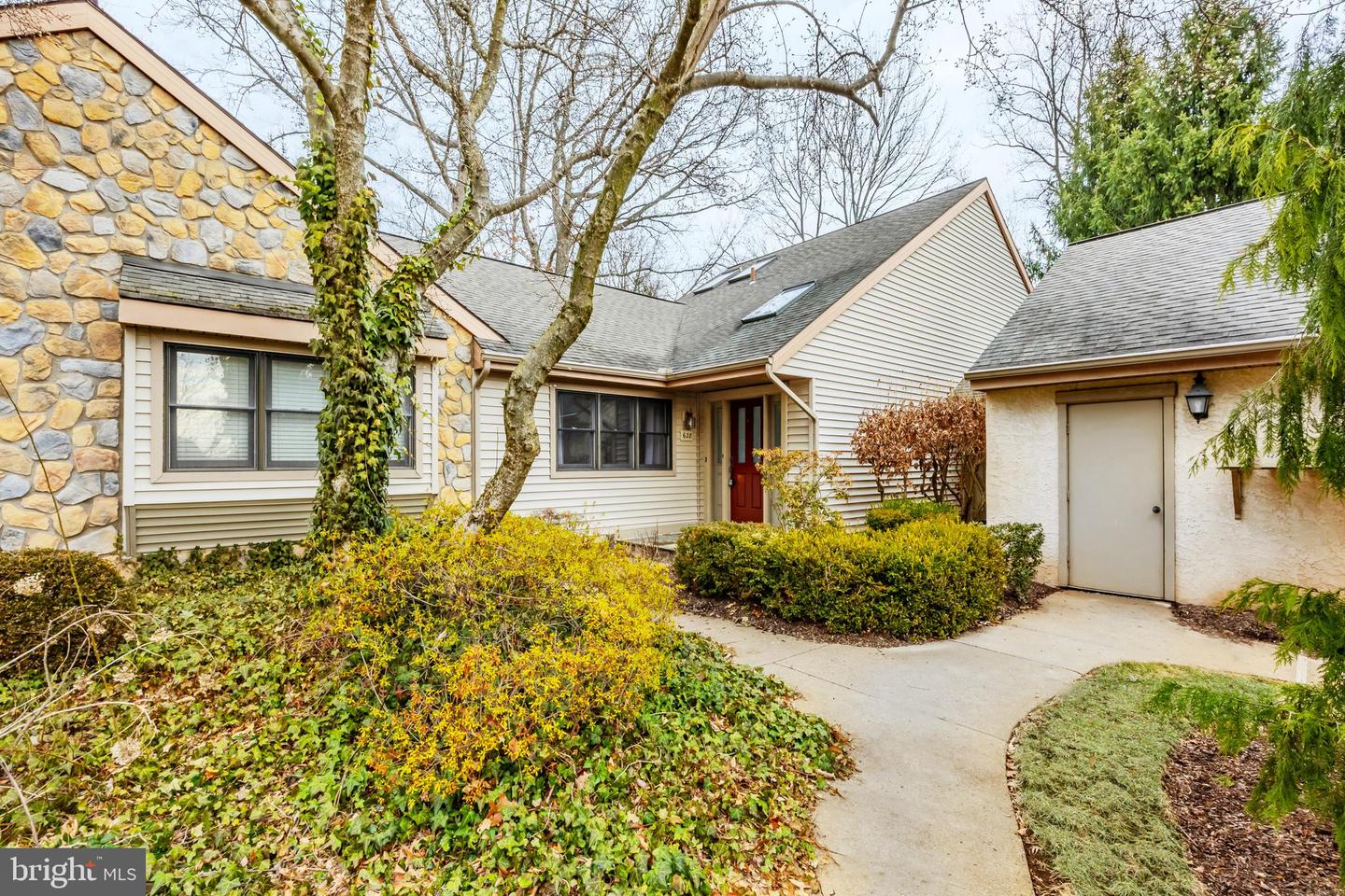628 Glenwood Property Photo