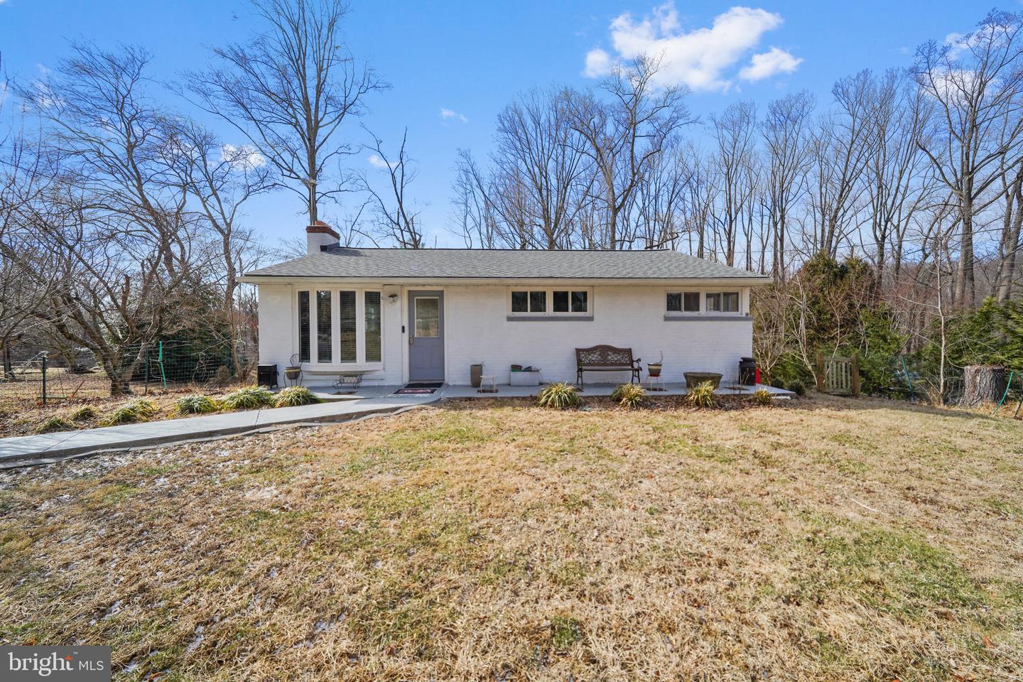 16 W Pennsbury Way Property Photo