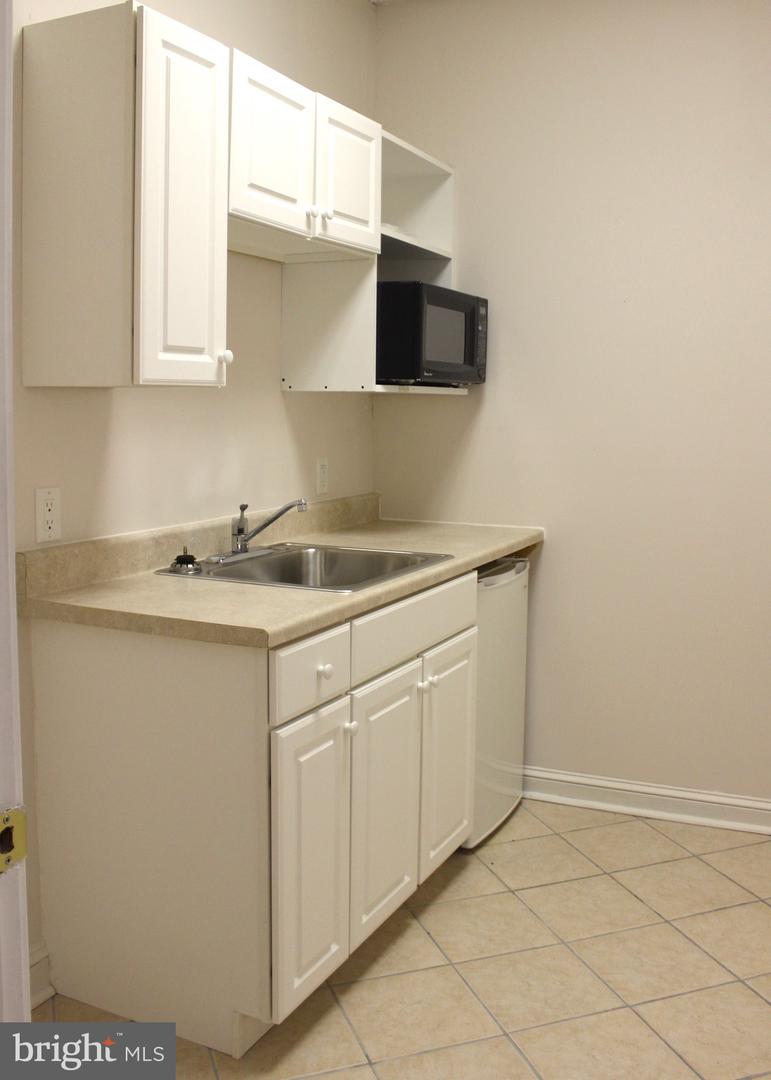 22 Mystic Ln #v (b) Property Photo 13