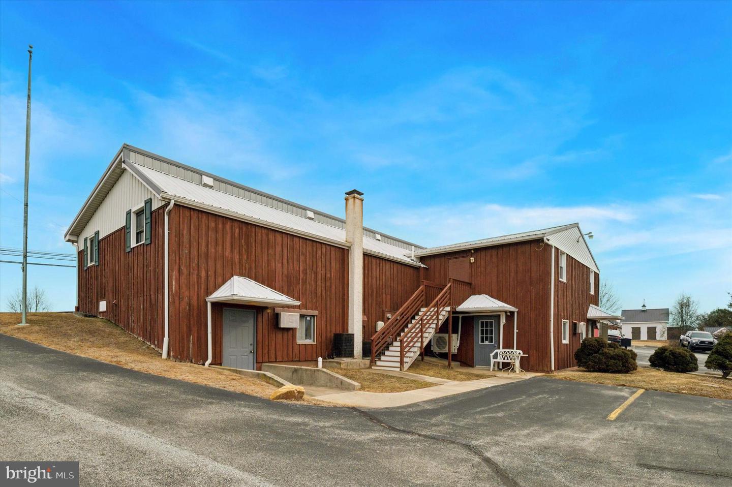 3982 W Lincoln Hwy #a Property Photo 8