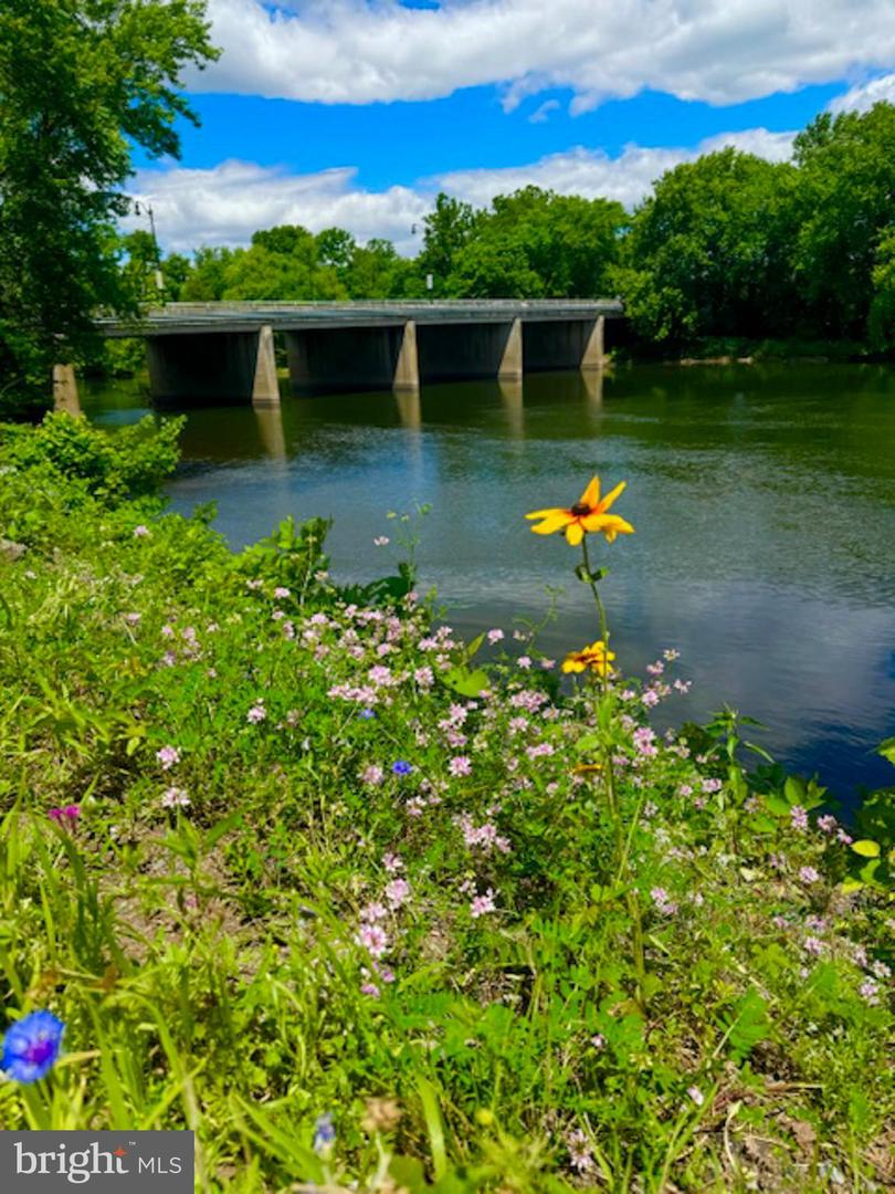 57-59 Schuylkill Property Photo 25