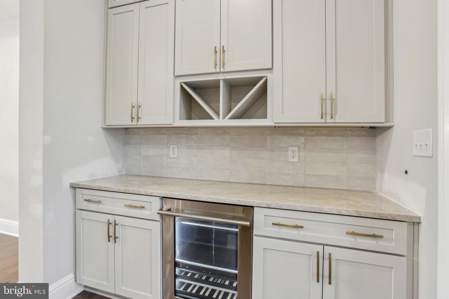 1432 Grove Ave Property Photo 21