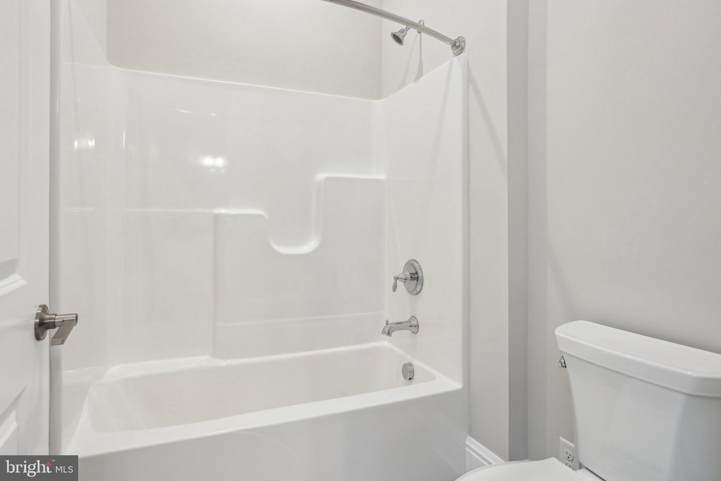 1432 Grove Ave Property Photo 31