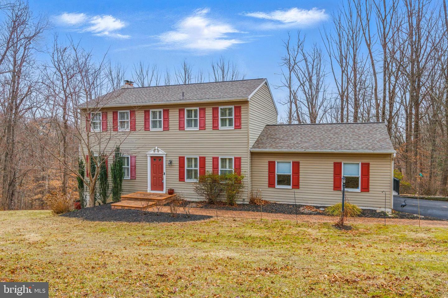 121 Ridgewood Cir Property Photo
