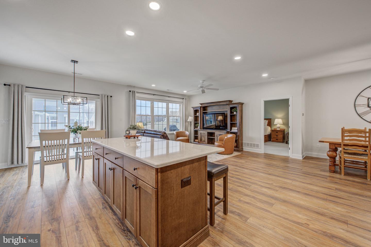 163 American Way Property Photo 5