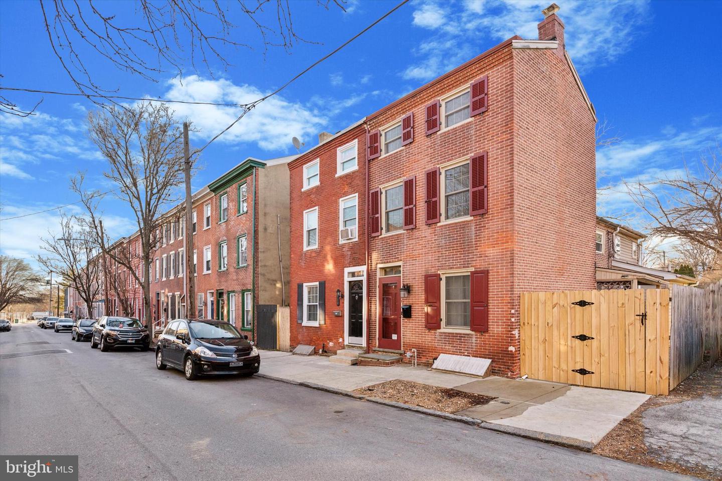 108 E Miner St Property Photo