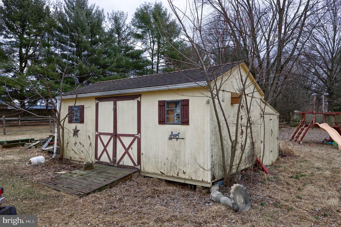 2010 Horseshoe Pike Property Photo 9
