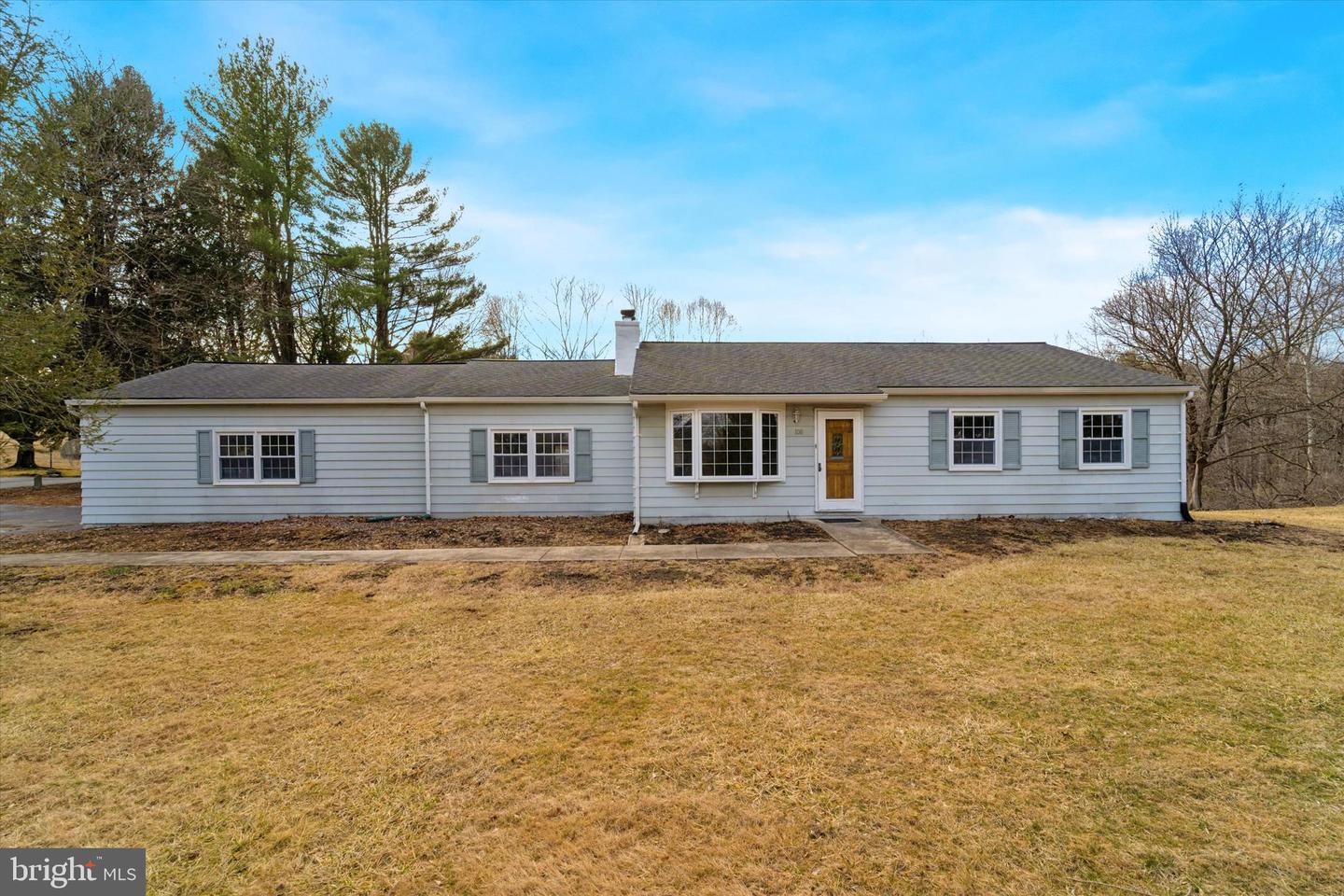 108 Grandview Rd Property Photo
