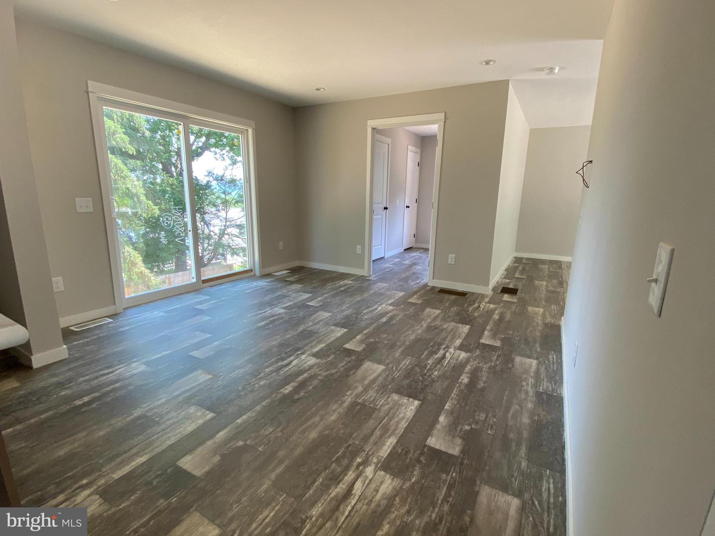 3709 Bungalow Glade Property Photo 15