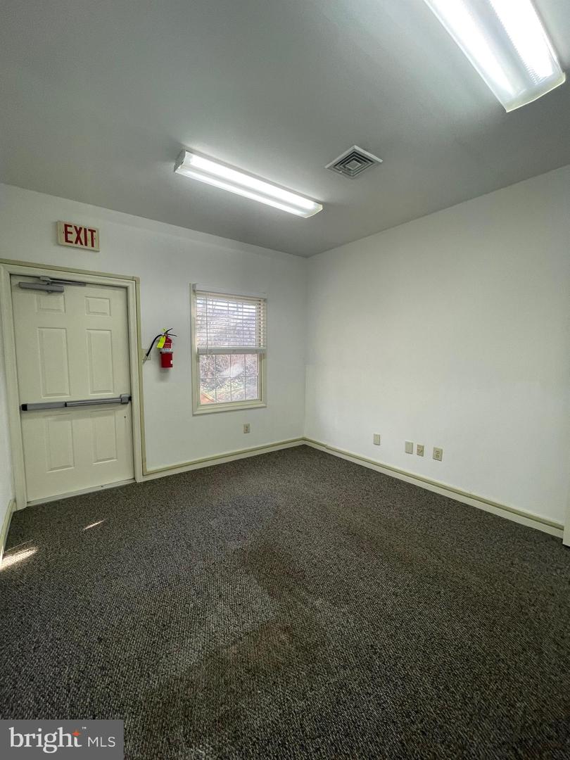 277 W Uwchlan Ave Property Photo 15