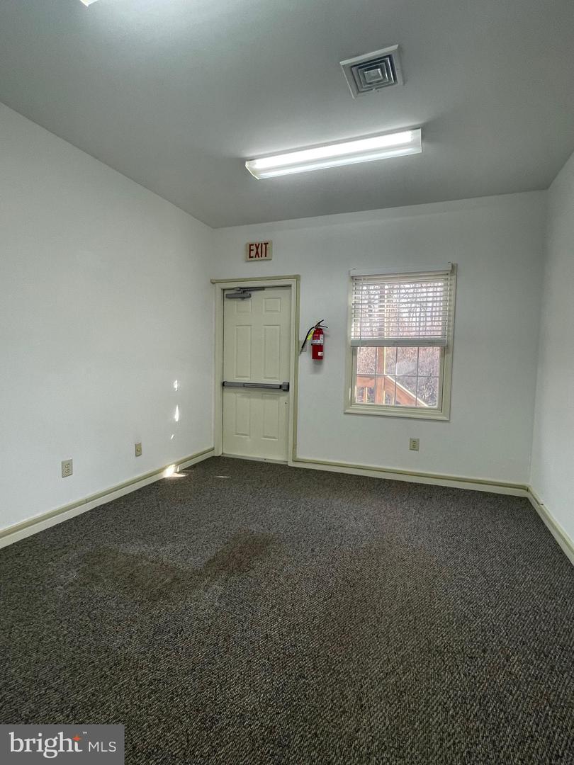 277 W Uwchlan Ave Property Photo 16