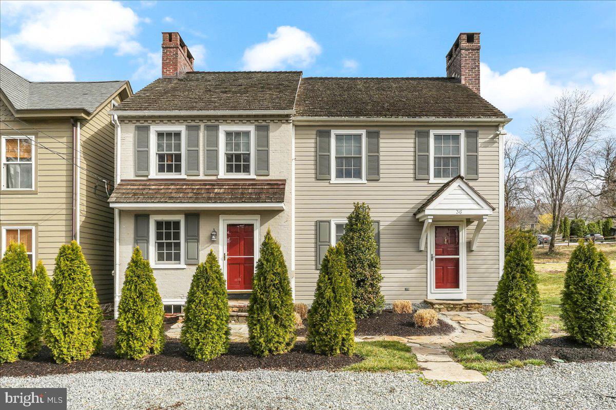 36 Buffington St Property Photo