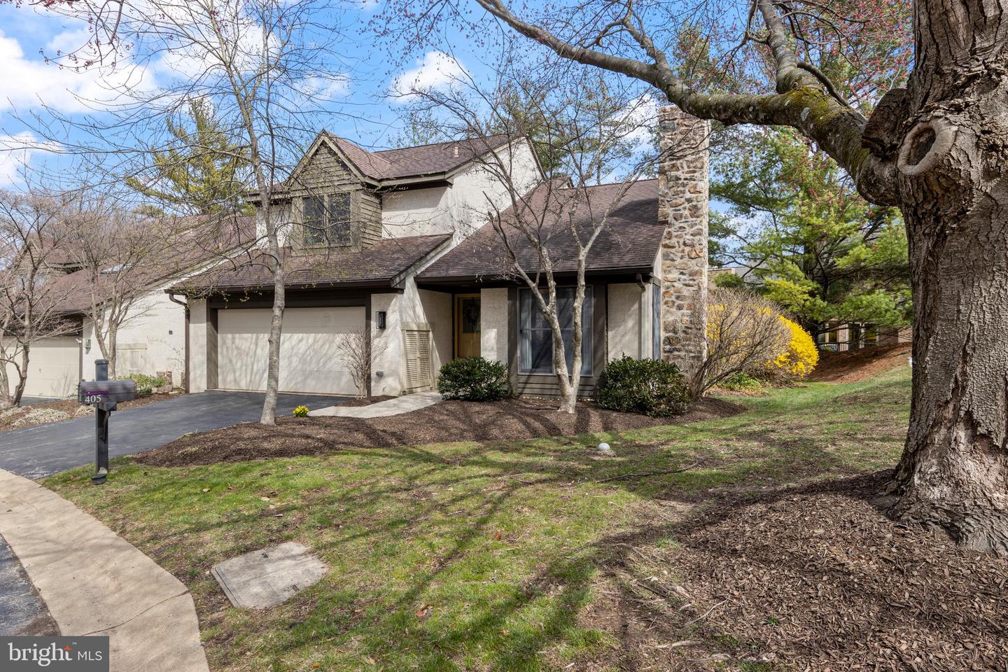 405 Millhouse Pond Property Photo