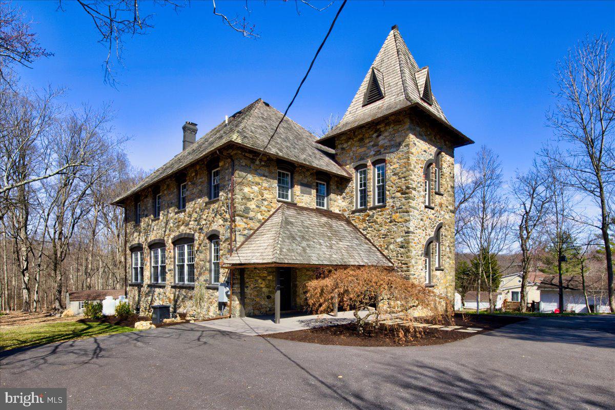 155 Wyebrook Rd Property Photo 3