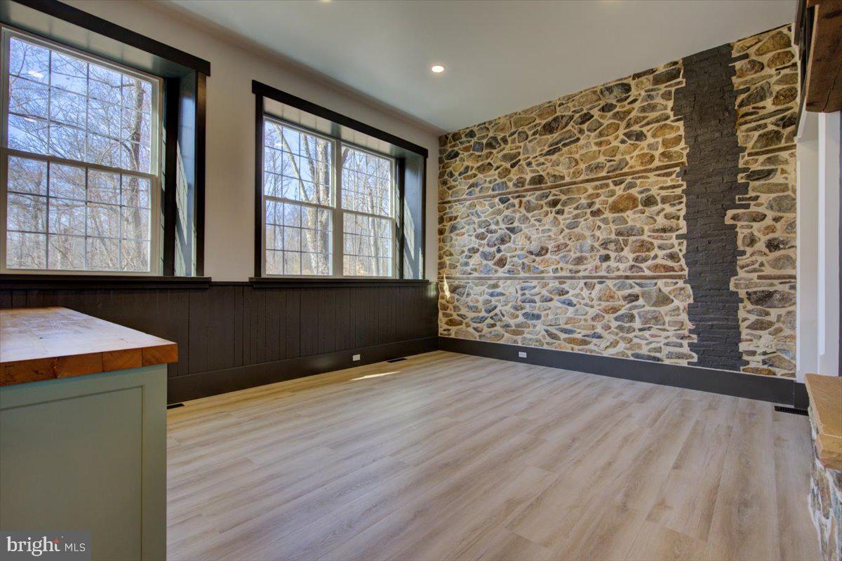 155 Wyebrook Rd Property Photo 23