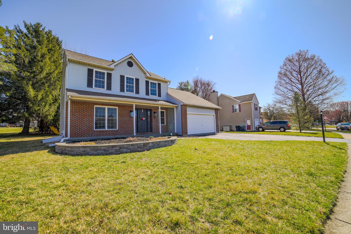 414 Windsong Ln Property Photo