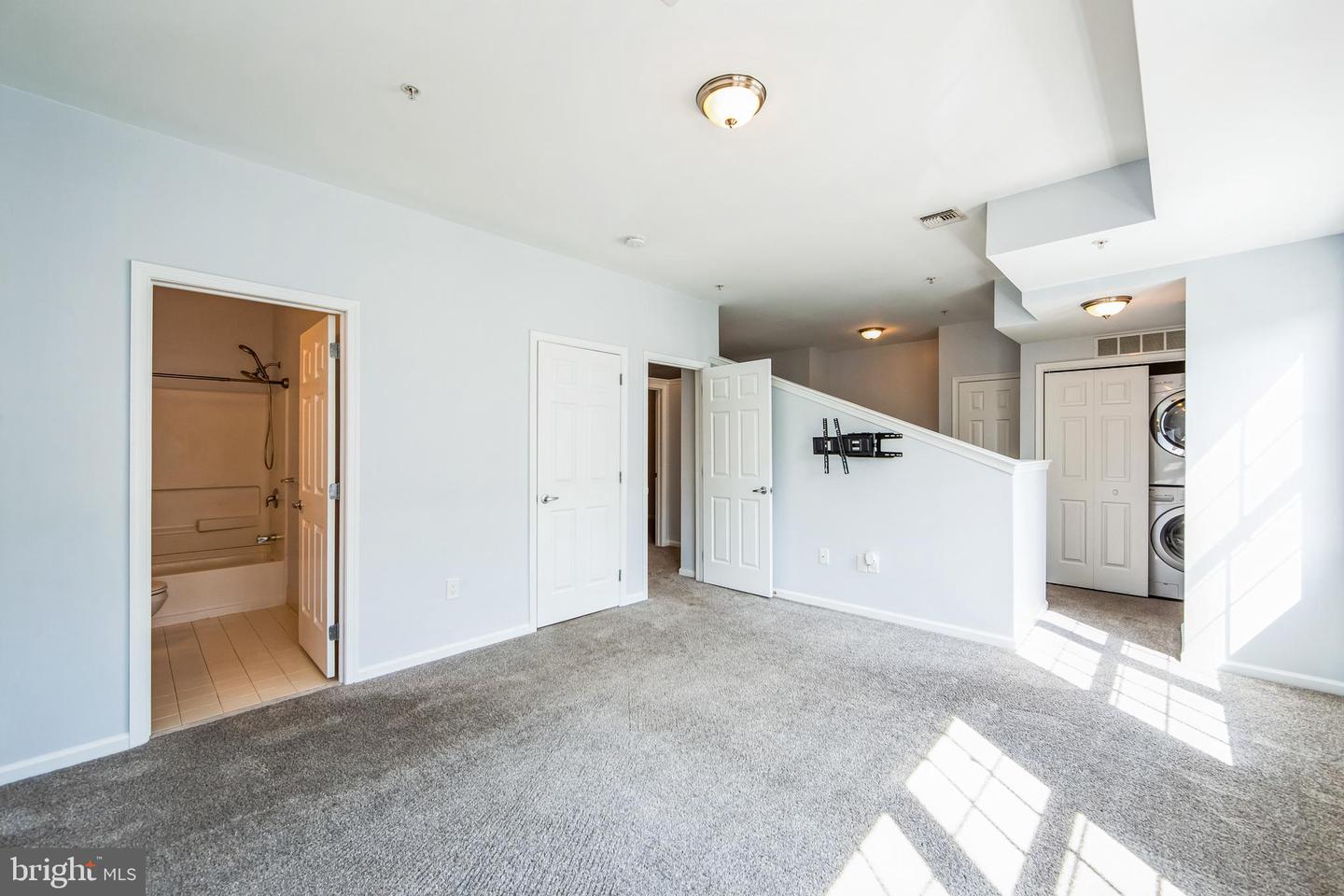 136 Bridge St #304 Property Photo 15