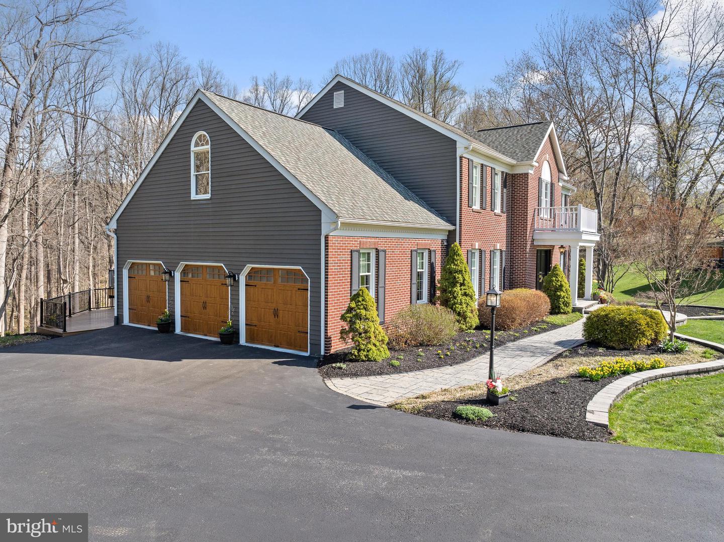 1824 Masters Way Property Photo 4