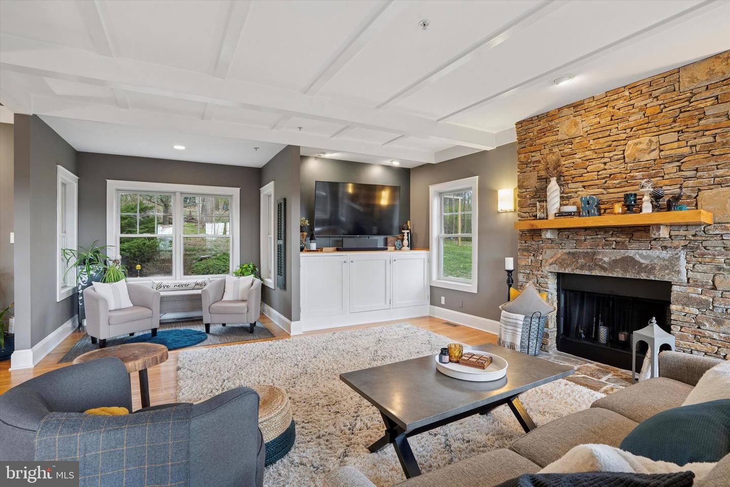 105 Shoen Rd Property Photo 11