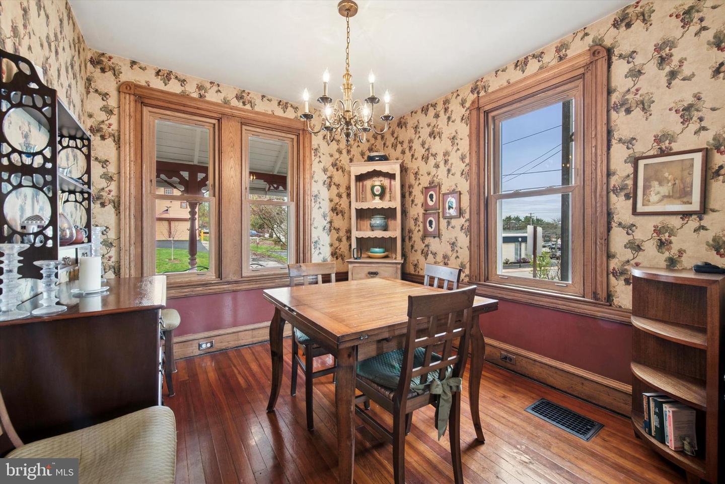 17 Powelton Ave Property Photo 6
