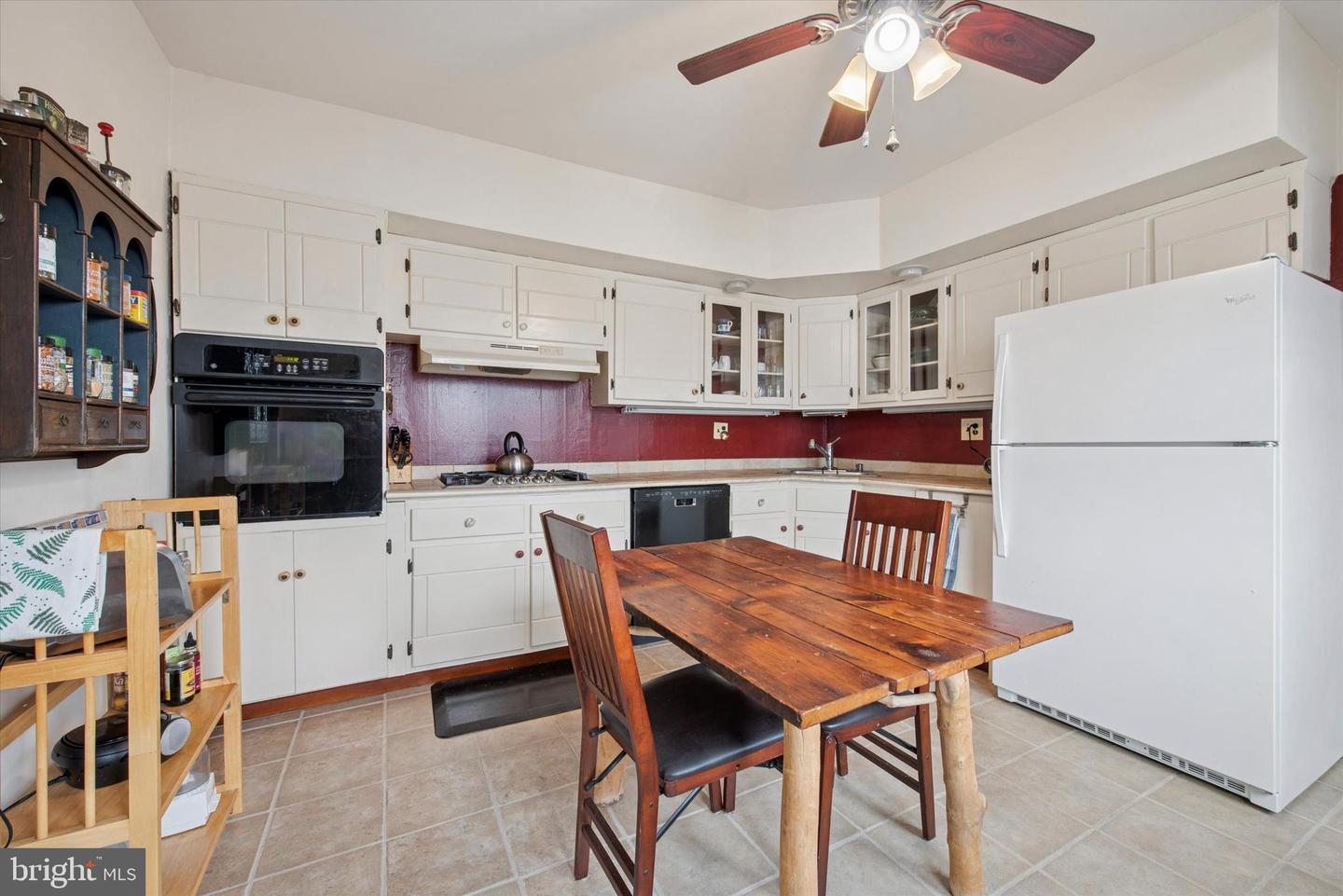 17 Powelton Ave Property Photo 8