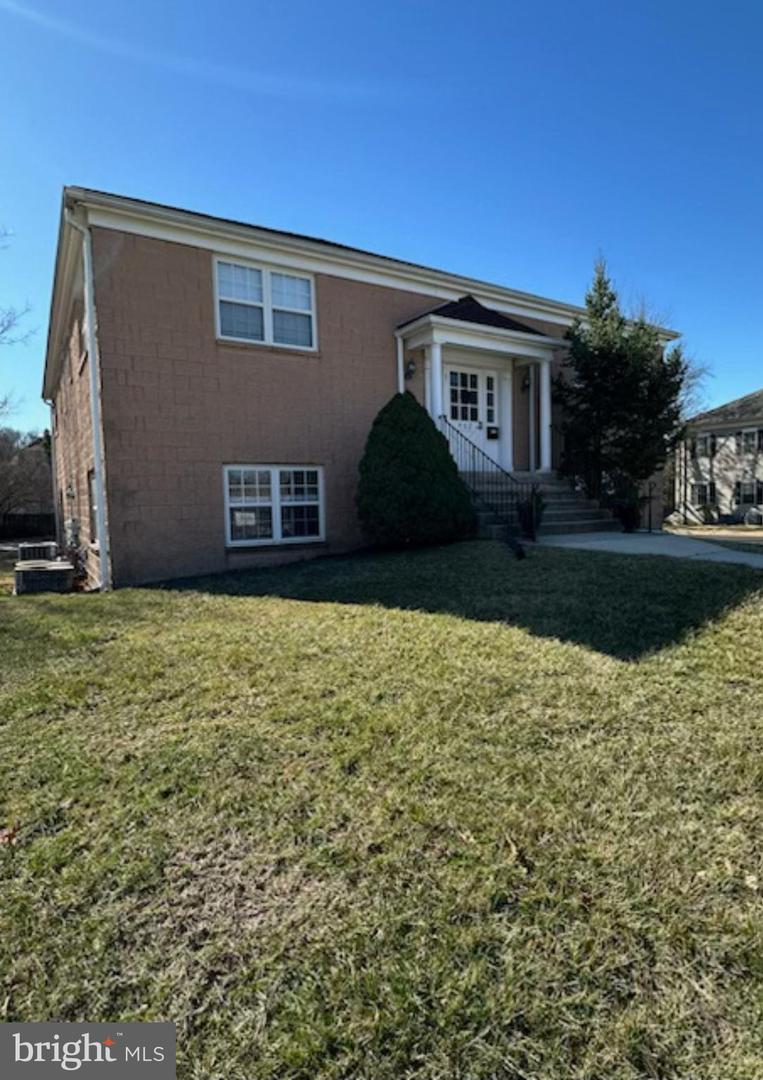 462 E King Rd Property Photo 4